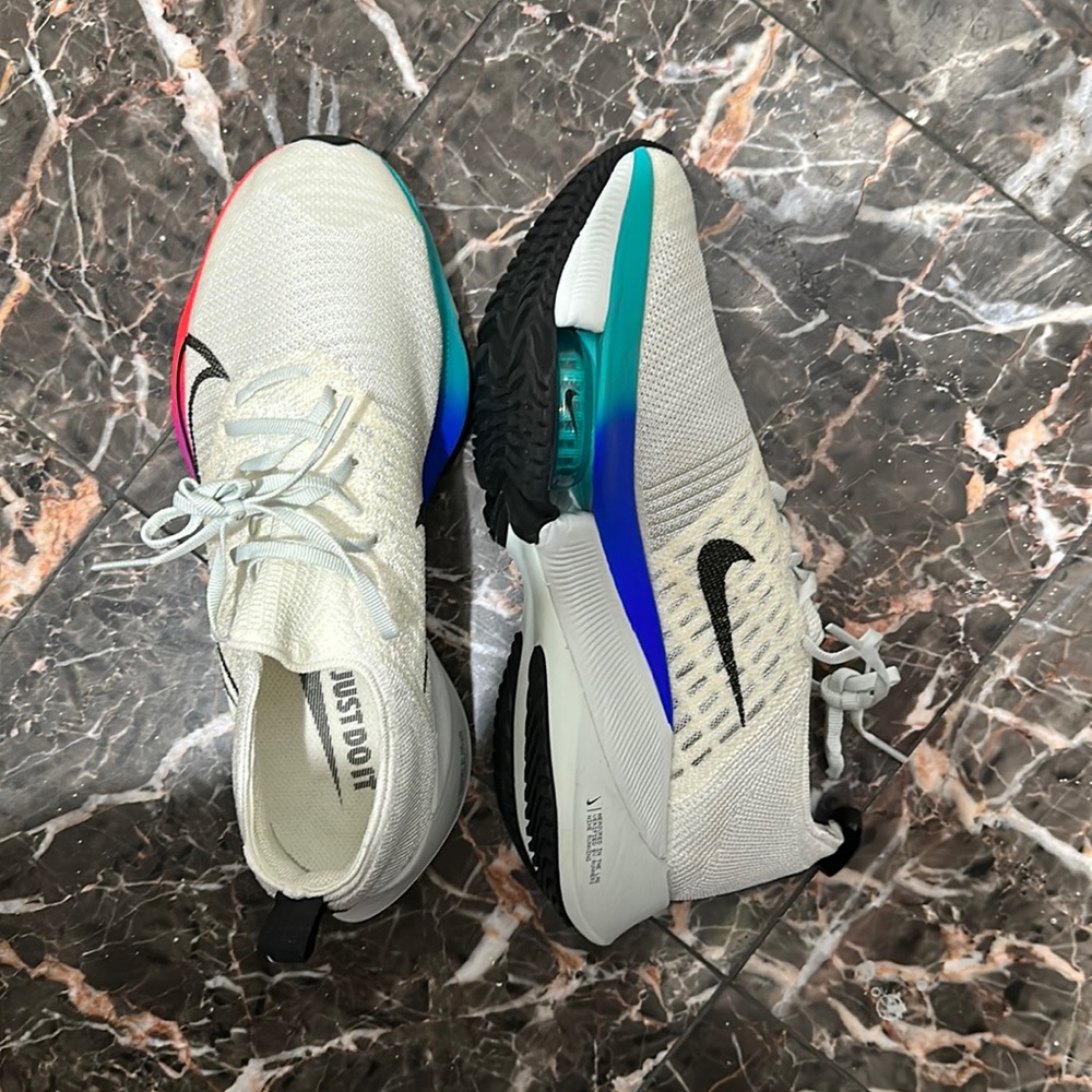 👟 NIKE AIR ZOOM TEMPO NEXT% FLYKNIT RUNNING SHOES 👟